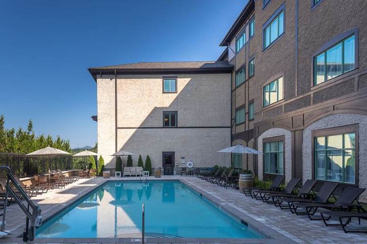Pool 5 of 66