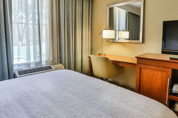 Room 27 of 51