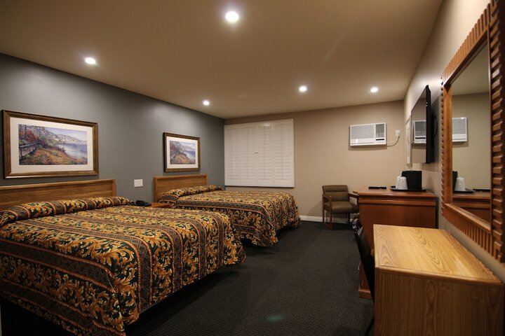 Room 17 of 30