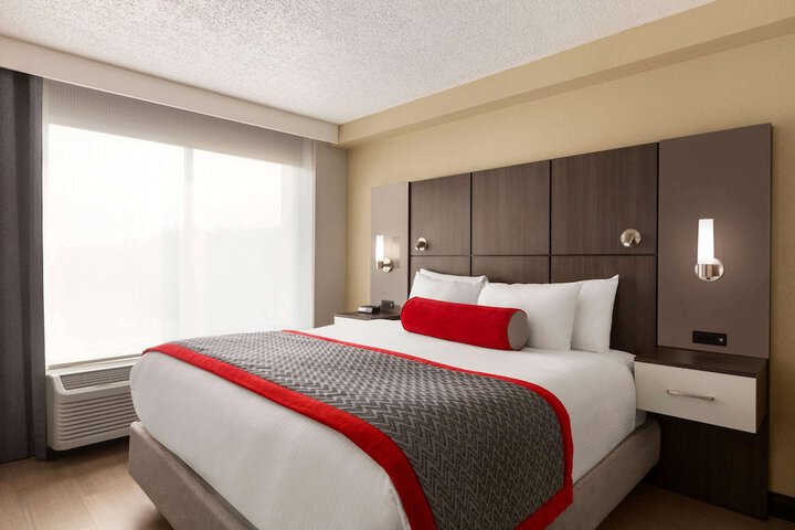 Room 42 of 58