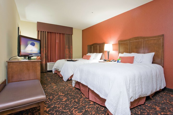 Room 8 of 19