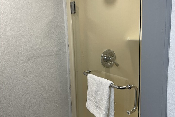 Room 20 of 54