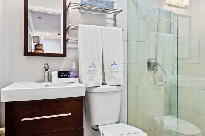 Wilton Manors 2BR Charm Walk to the Drive
