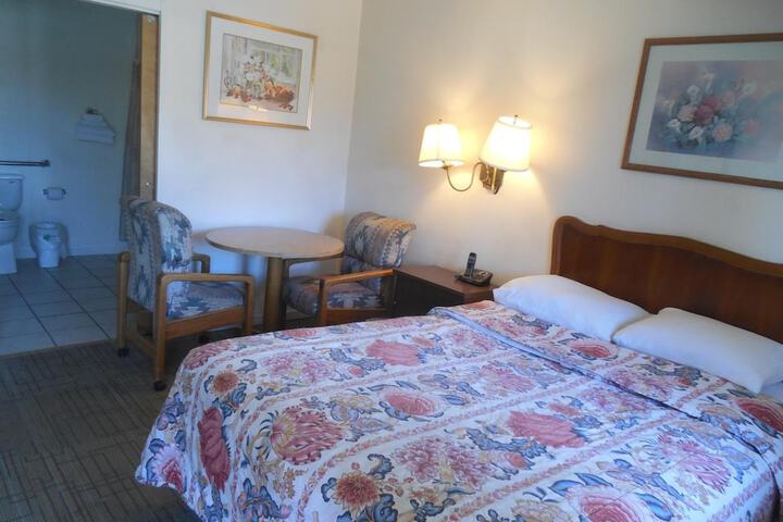 Room 18 of 35