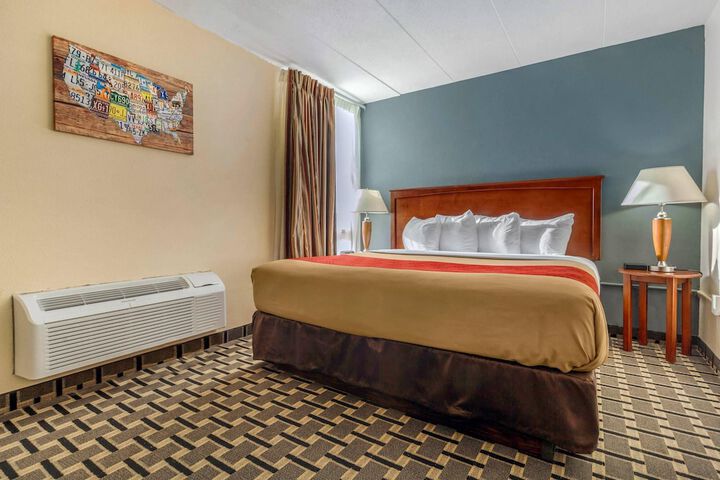 Econo Lodge Inn & Suites Brookings