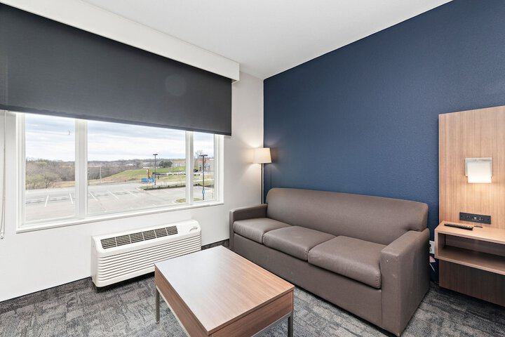 Room 85 of 105