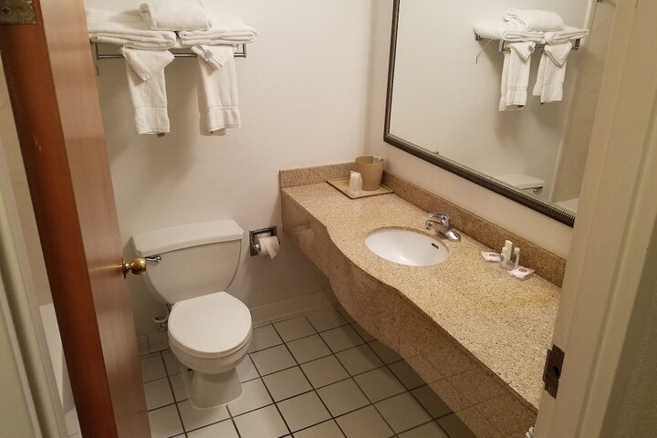 Room 17 of 71