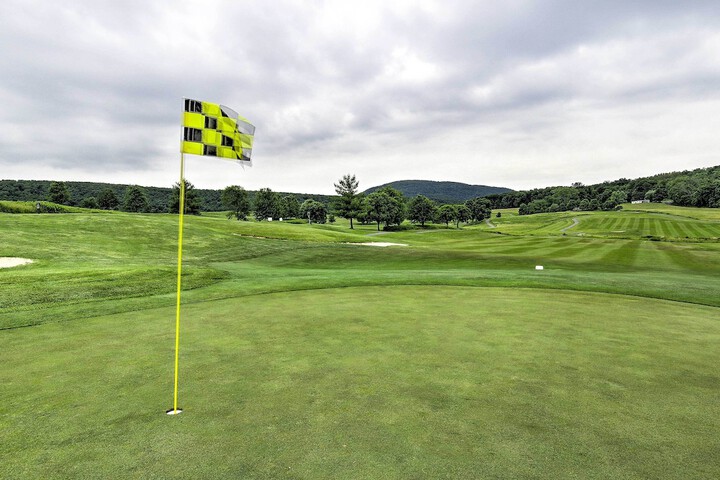 Spacious Mercersburg Home at Whitetail Resort