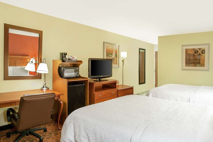 Room 18 of 27