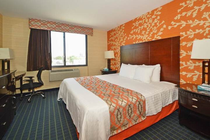 Room 18 of 31