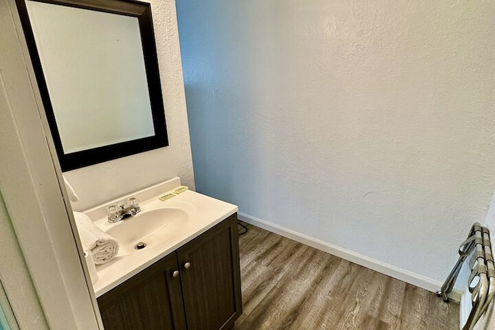 Room 13 of 21