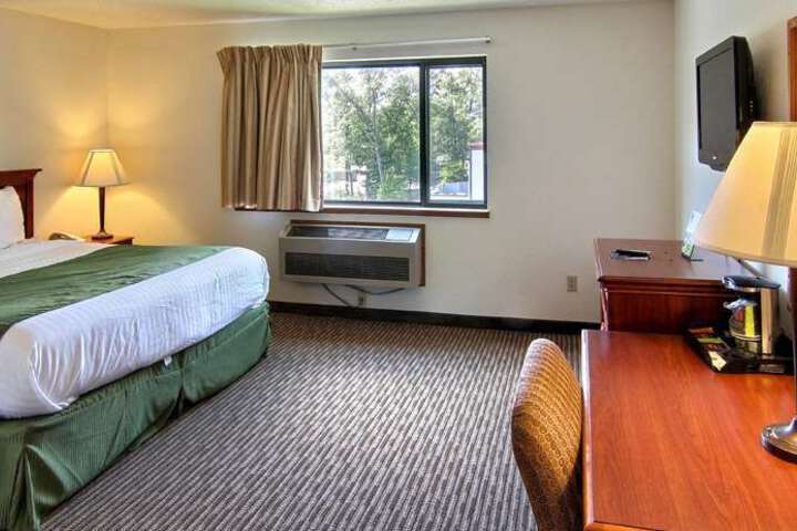 Room 7 of 11