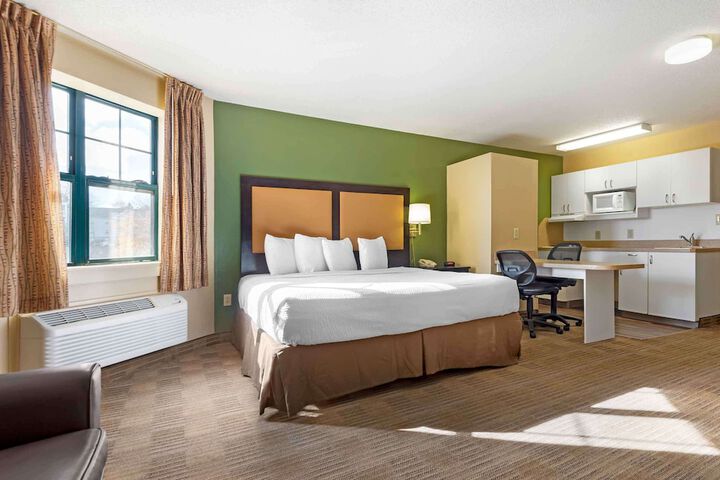 Room 15 of 27