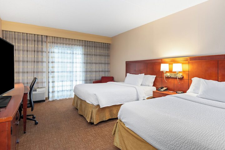 Courtyard by Marriott Toledo Airport Holland