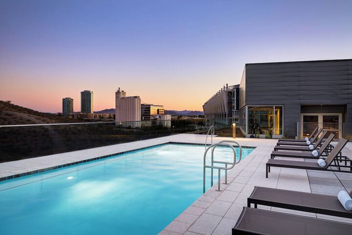 AC Hotel Phoenix Tempe / Downtown
