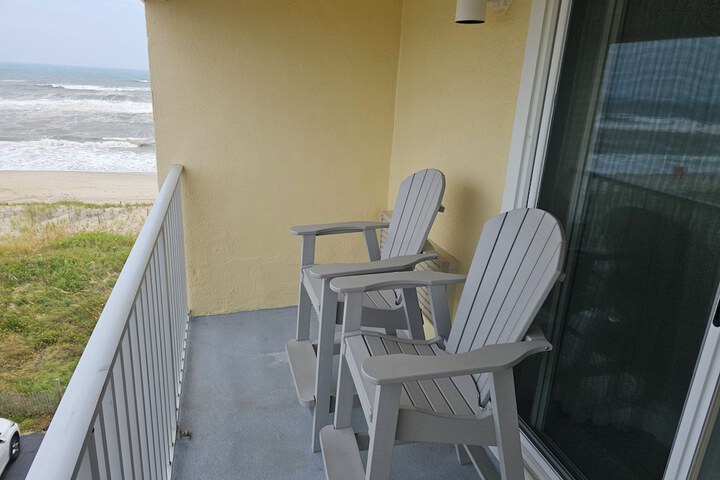 Surf Side Hotel