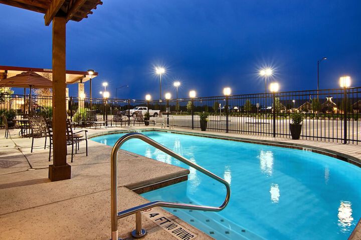 Pool 5 of 16