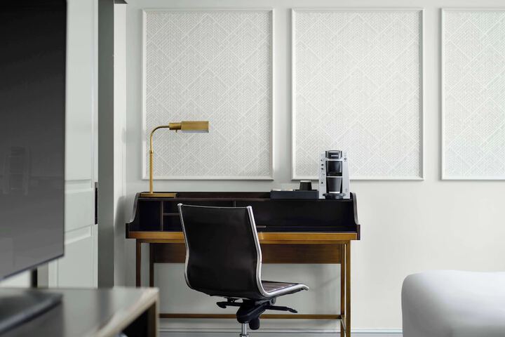 Hotel Phillips Kansas City Curio Collection by Hilton