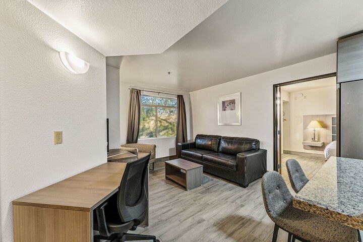Metro Chandler Extended Stay