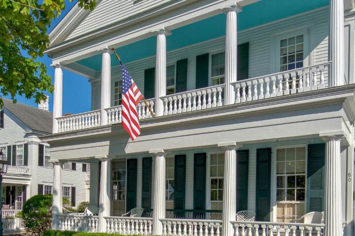 Captain Morse House - Luxury Waterfront, Town, & Beaches - 5 stars