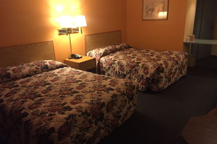 Room 11 of 20