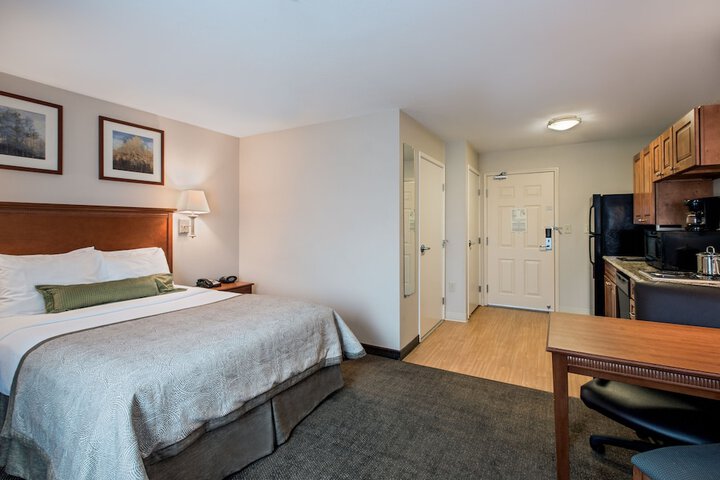 Room 30 of 37