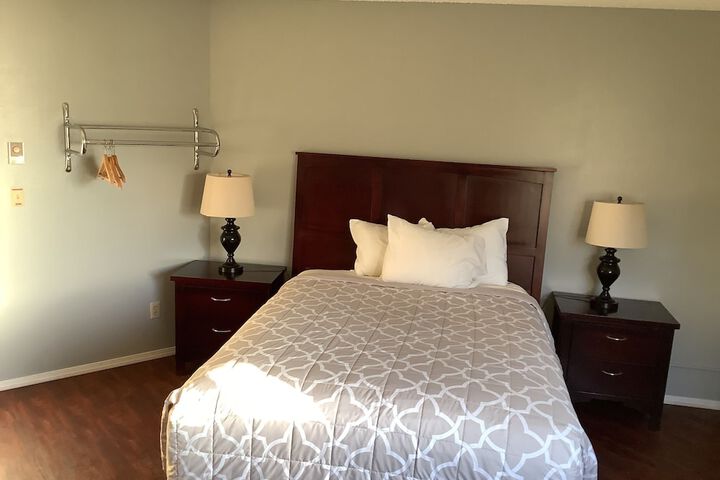 Room 39 of 42