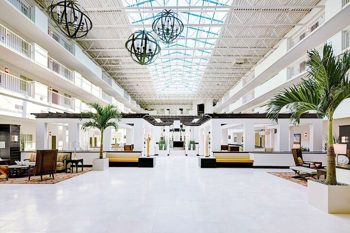 Hotel Interior 6 of 33