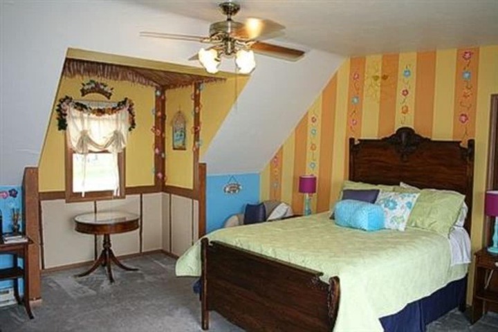 Room 12 of 56