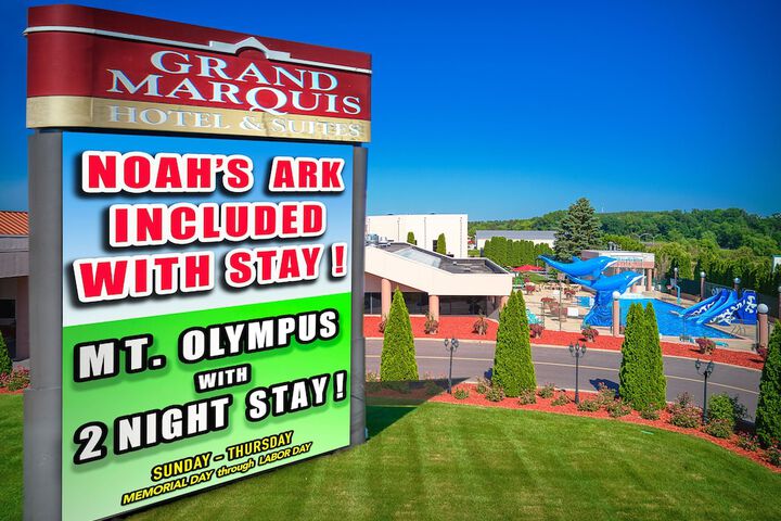 Grand Marquis Waterpark Hotel & Suites
