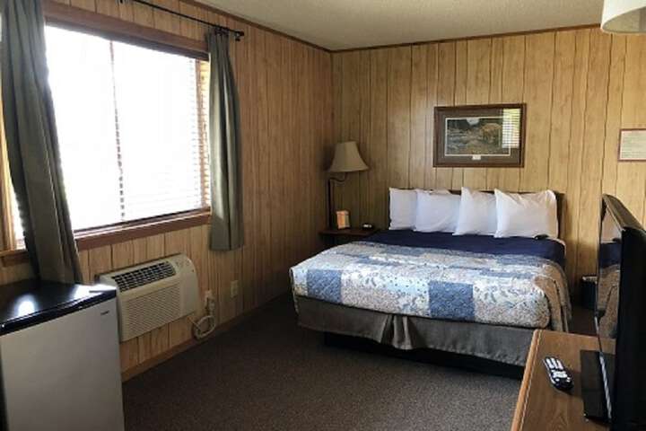Room 38 of 53