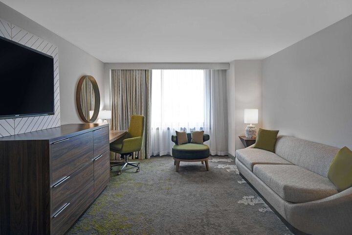 Room 32 of 58