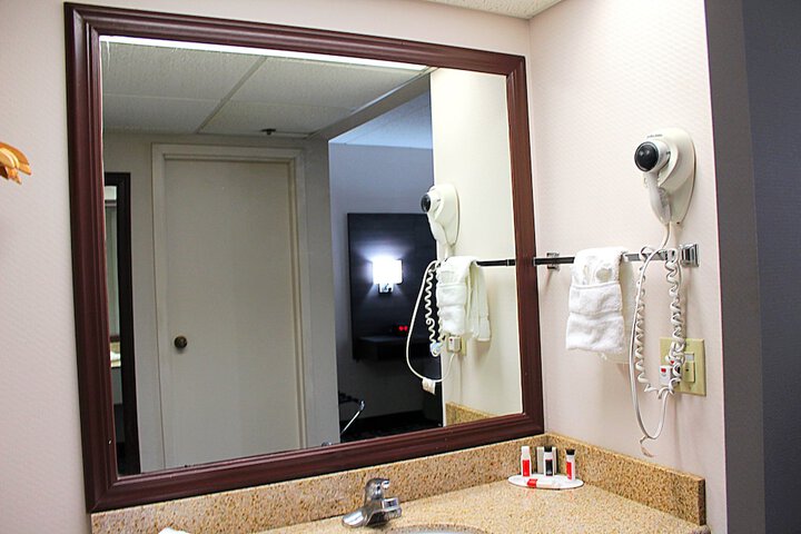 Room 15 of 28
