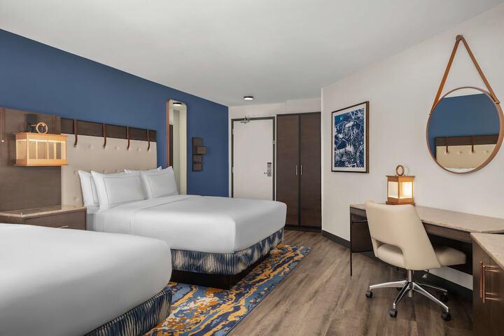 Hotel Westport Kansas City Tapestry Collection by Hilton