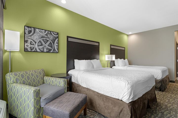 Best Western Plus Bay City Inn & Suites
