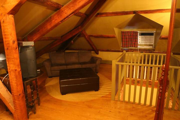 Room 35 of 69