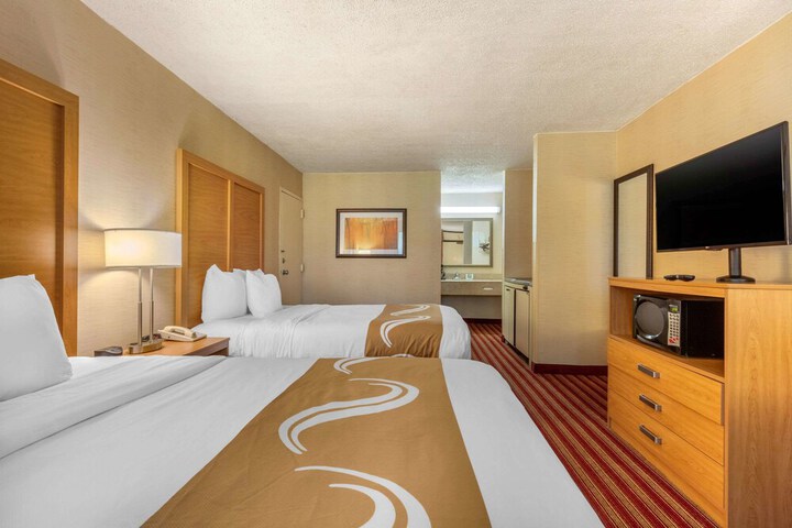 Quality Inn Exit 4