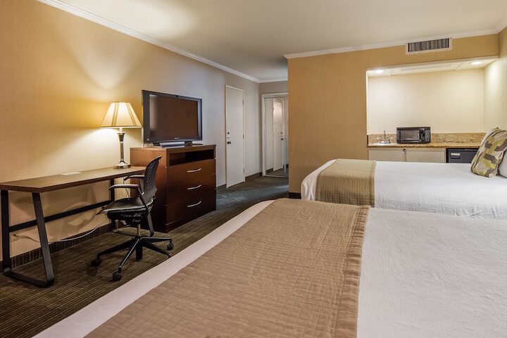 Room 8 of 29