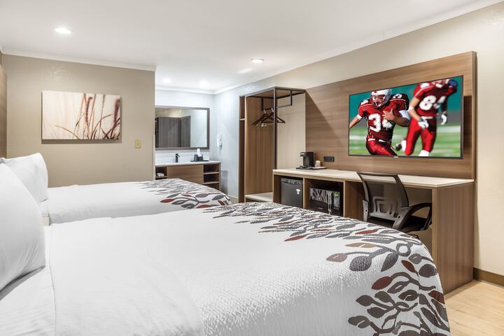 Room 27 of 44