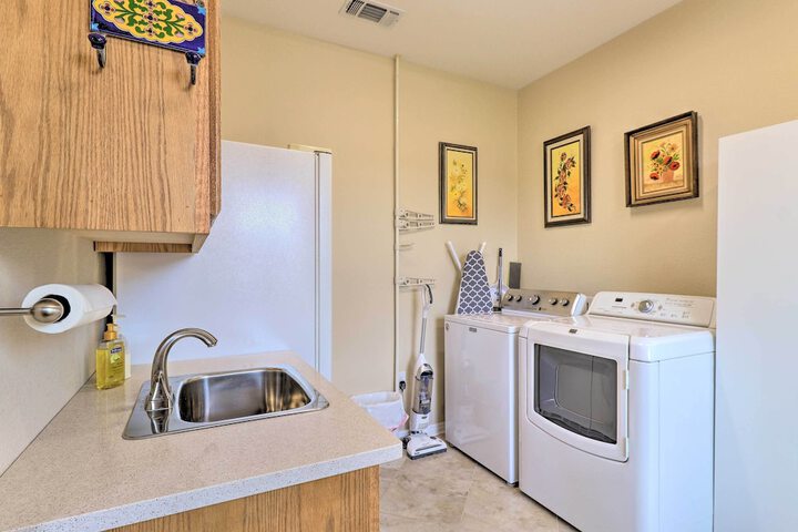 Bertram Ranch Property w / Patio & Gas Grill!