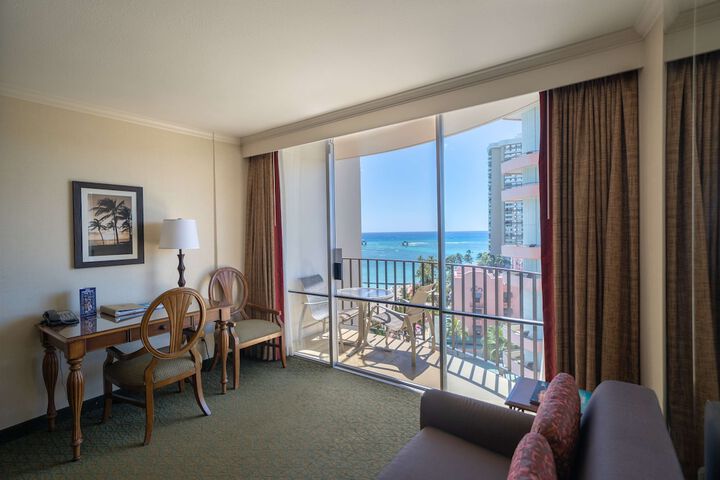 Room 35 of 123