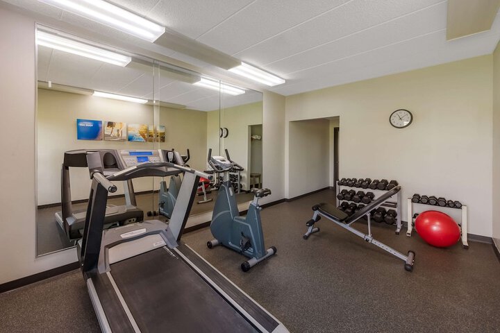 Comfort Inn & Suites Tipp City Dayton North I-75