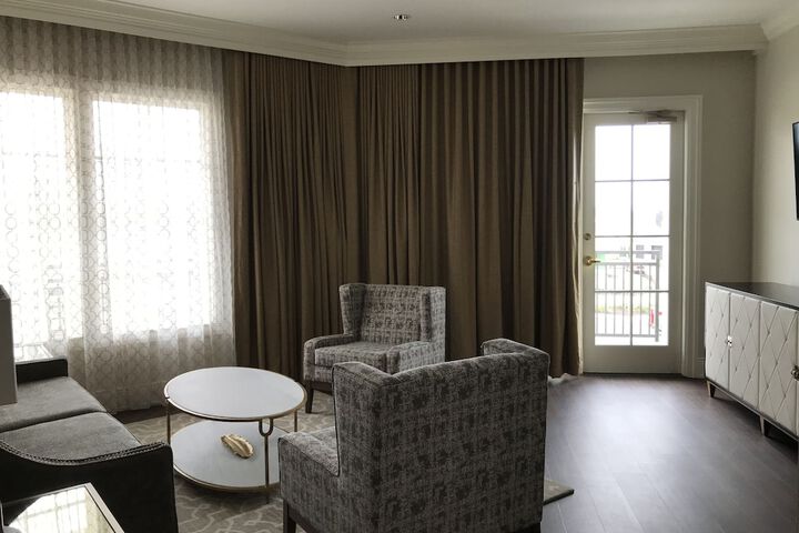 Room 16 of 60