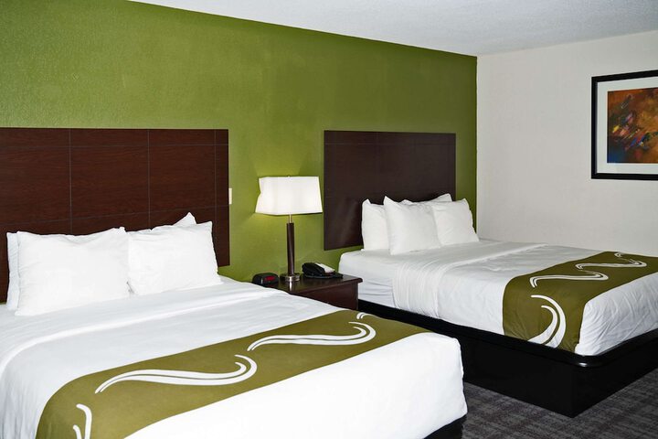 Room 8 of 39