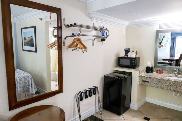 Room 40 of 57