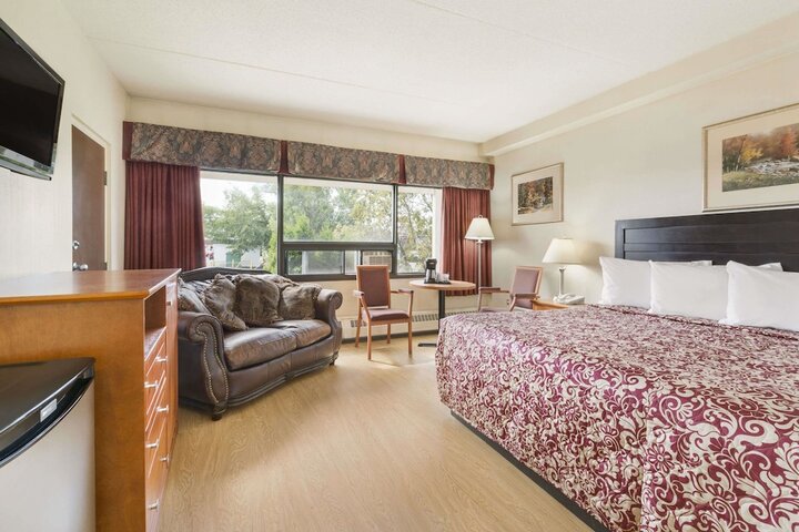 Room 14 of 20