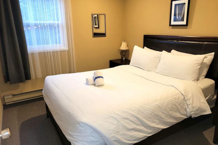 Room 51 of 83