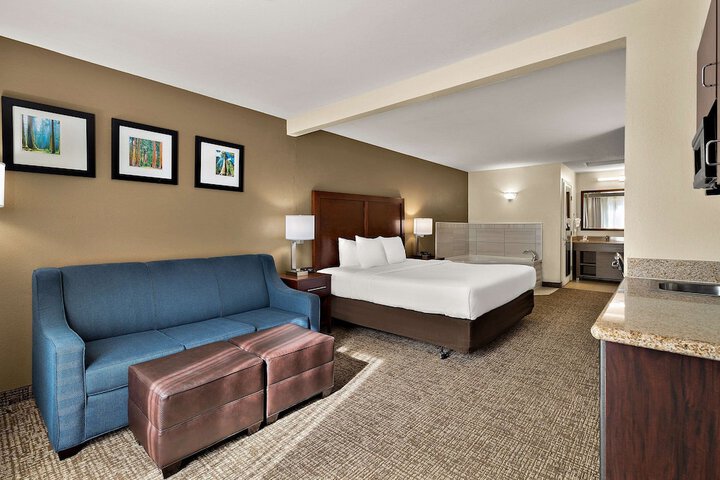 Room 17 of 43