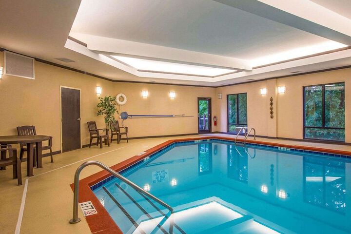 Pool 7 of 27