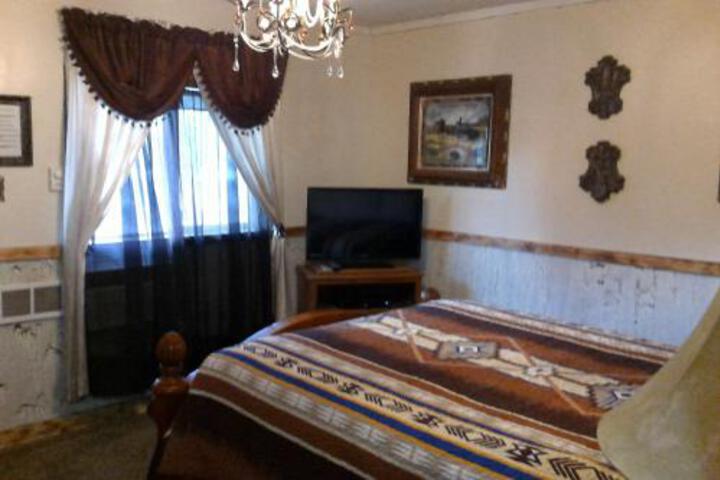 Black Bear Motel